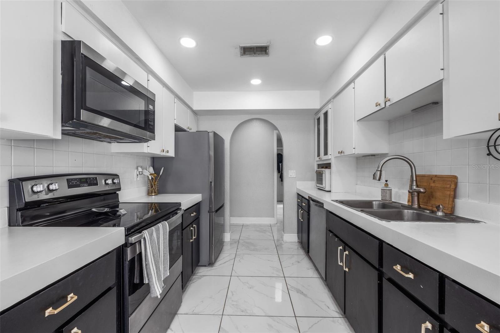 Image 15 of 41 For 7812 Sylvan Drive