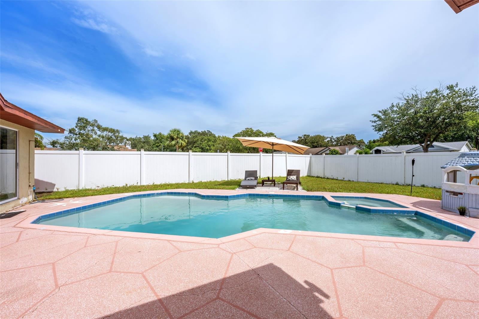 Image 32 of 41 For 7812 Sylvan Drive