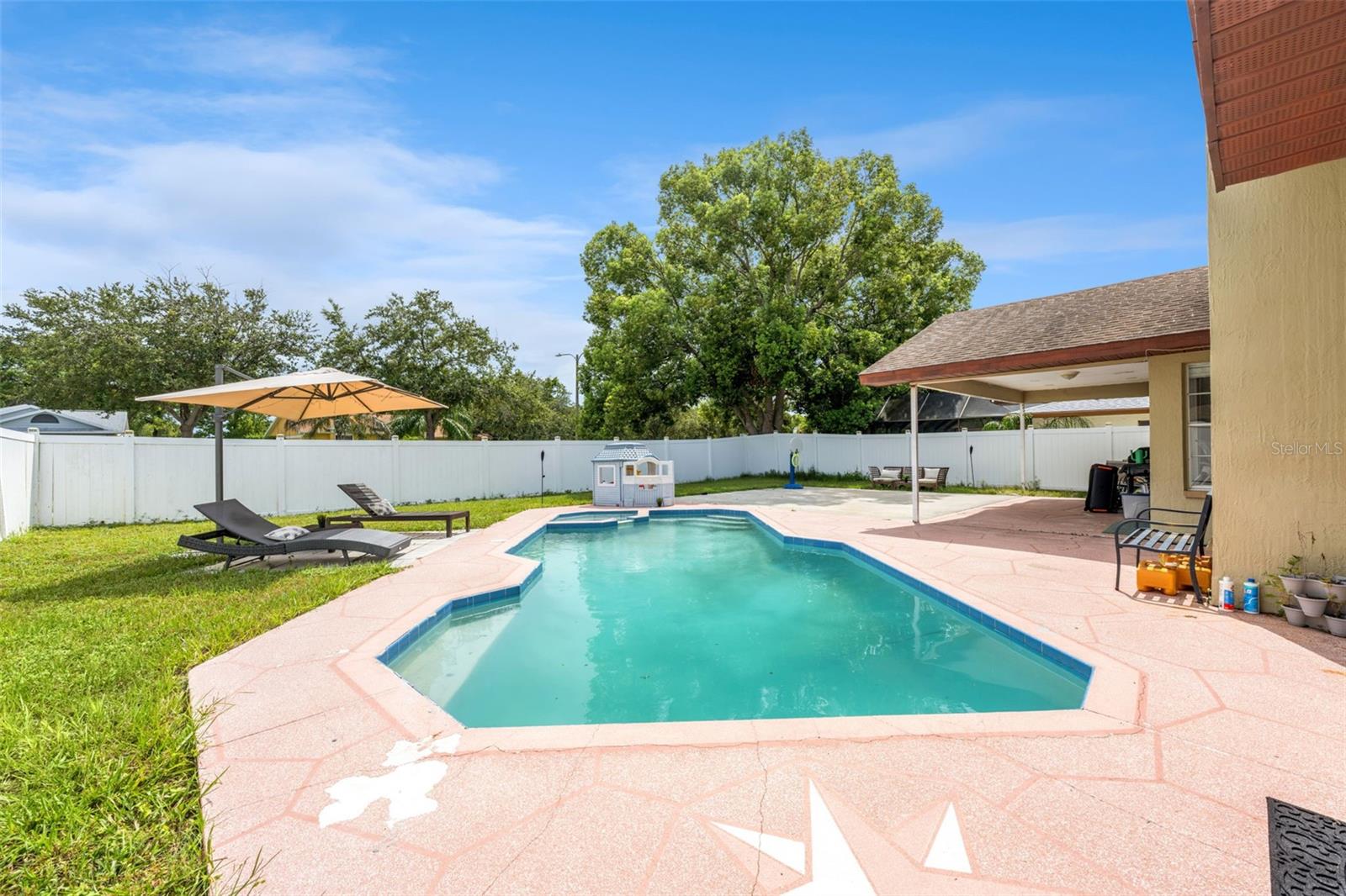 Image 33 of 41 For 7812 Sylvan Drive