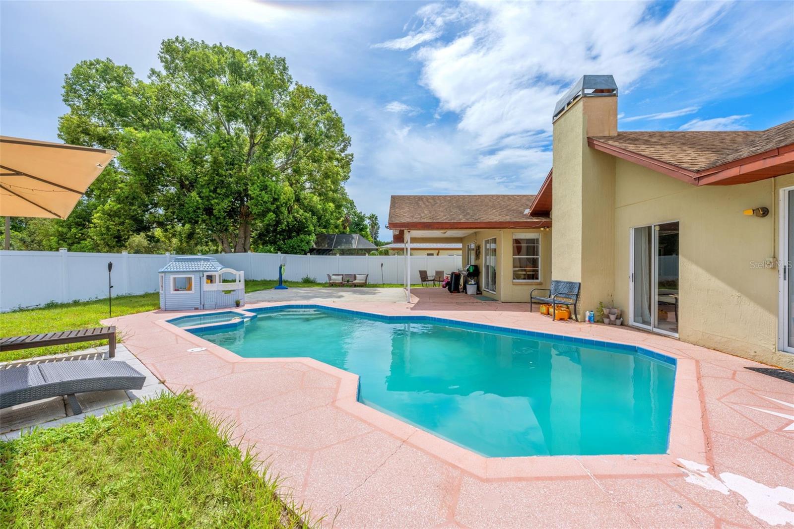 Image 34 of 41 For 7812 Sylvan Drive