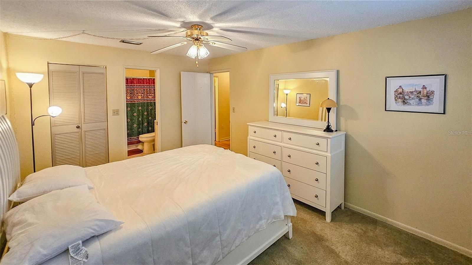 Image 17 of 72 For 5660 80th Street N A303