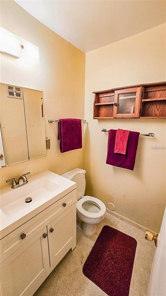Image 18 of 72 For 5660 80th Street N A303