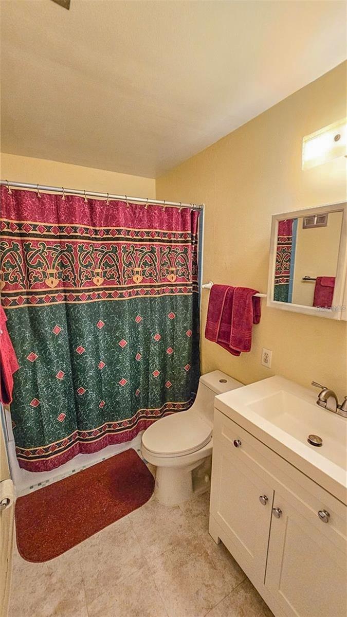 Image 22 of 72 For 5660 80th Street N A303