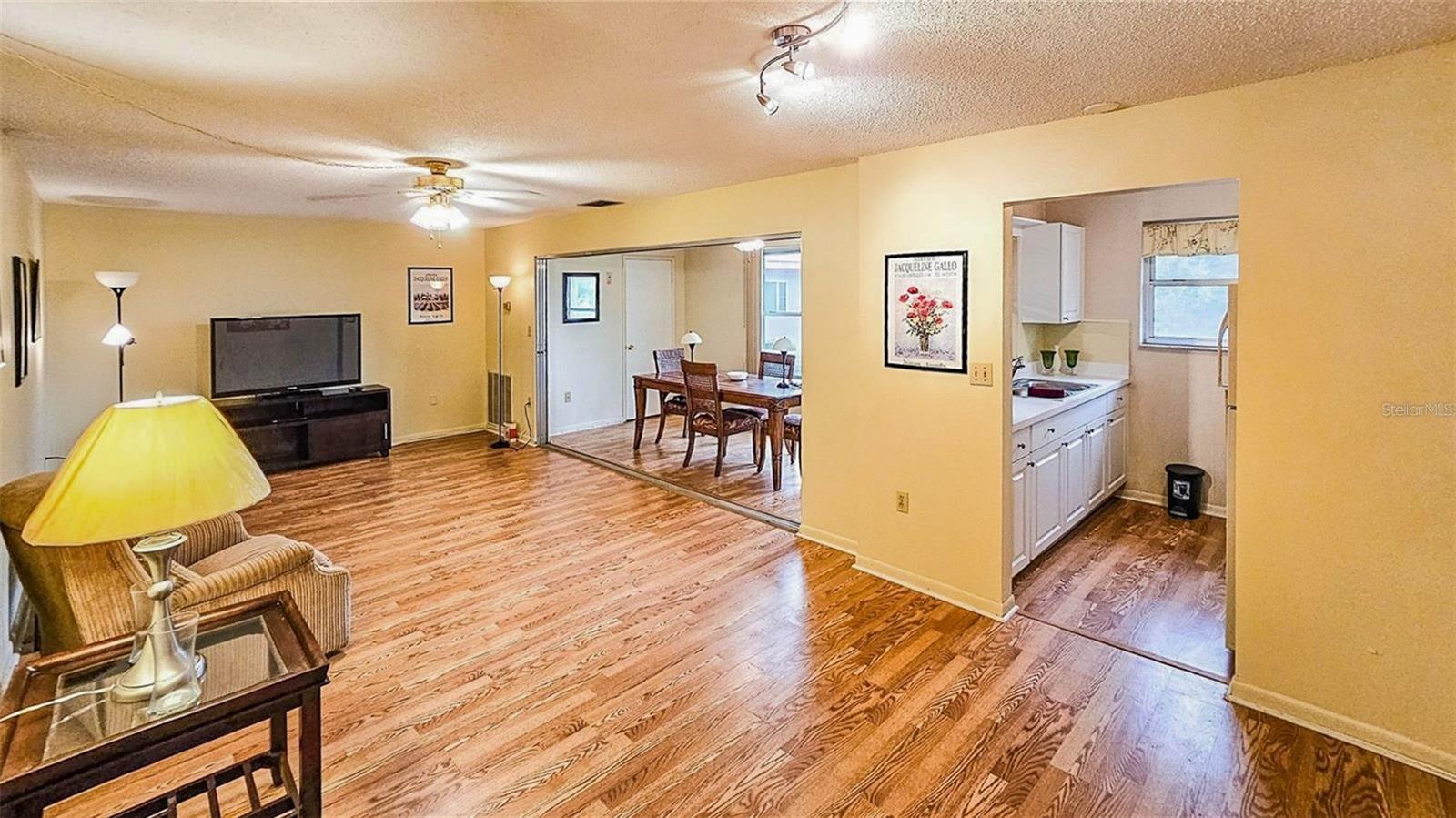 Image 5 of 72 For 5660 80th Street N A303