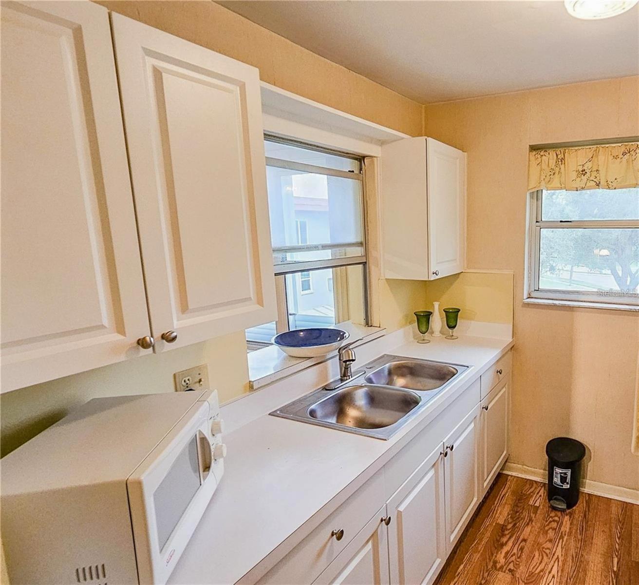 Image 7 of 72 For 5660 80th Street N A303