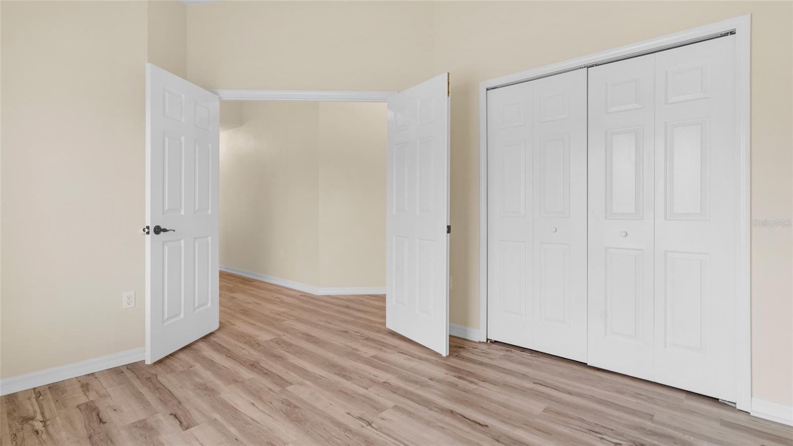 Image 17 of 27 For 12923 Fieldmoor Court