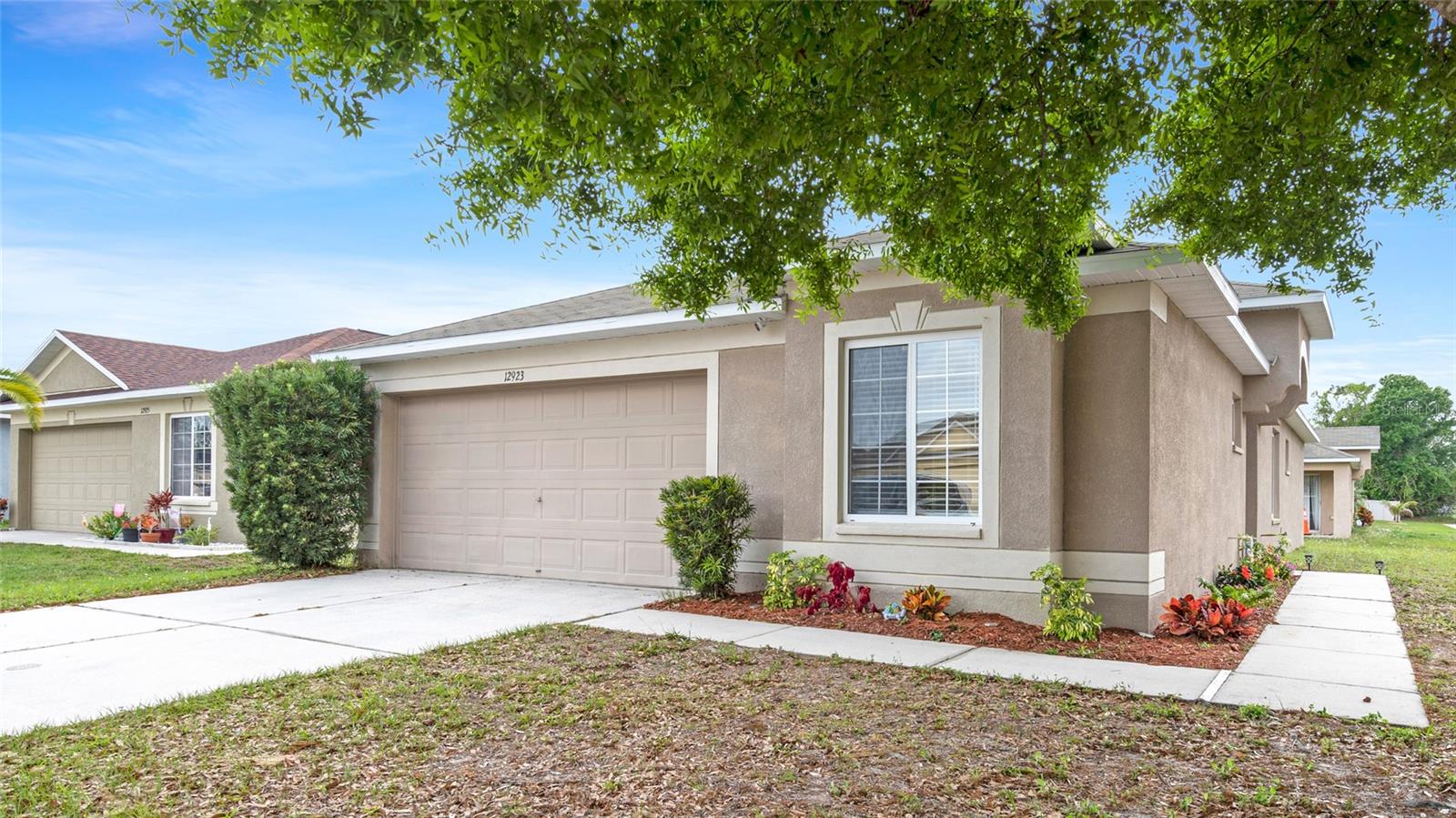 Image 2 of 27 For 12923 Fieldmoor Court