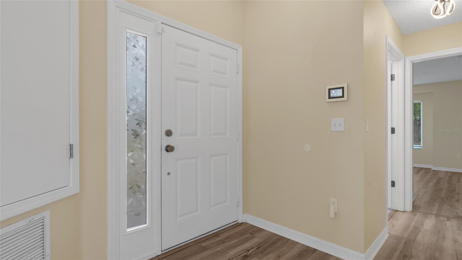 Image 4 of 27 For 12923 Fieldmoor Court