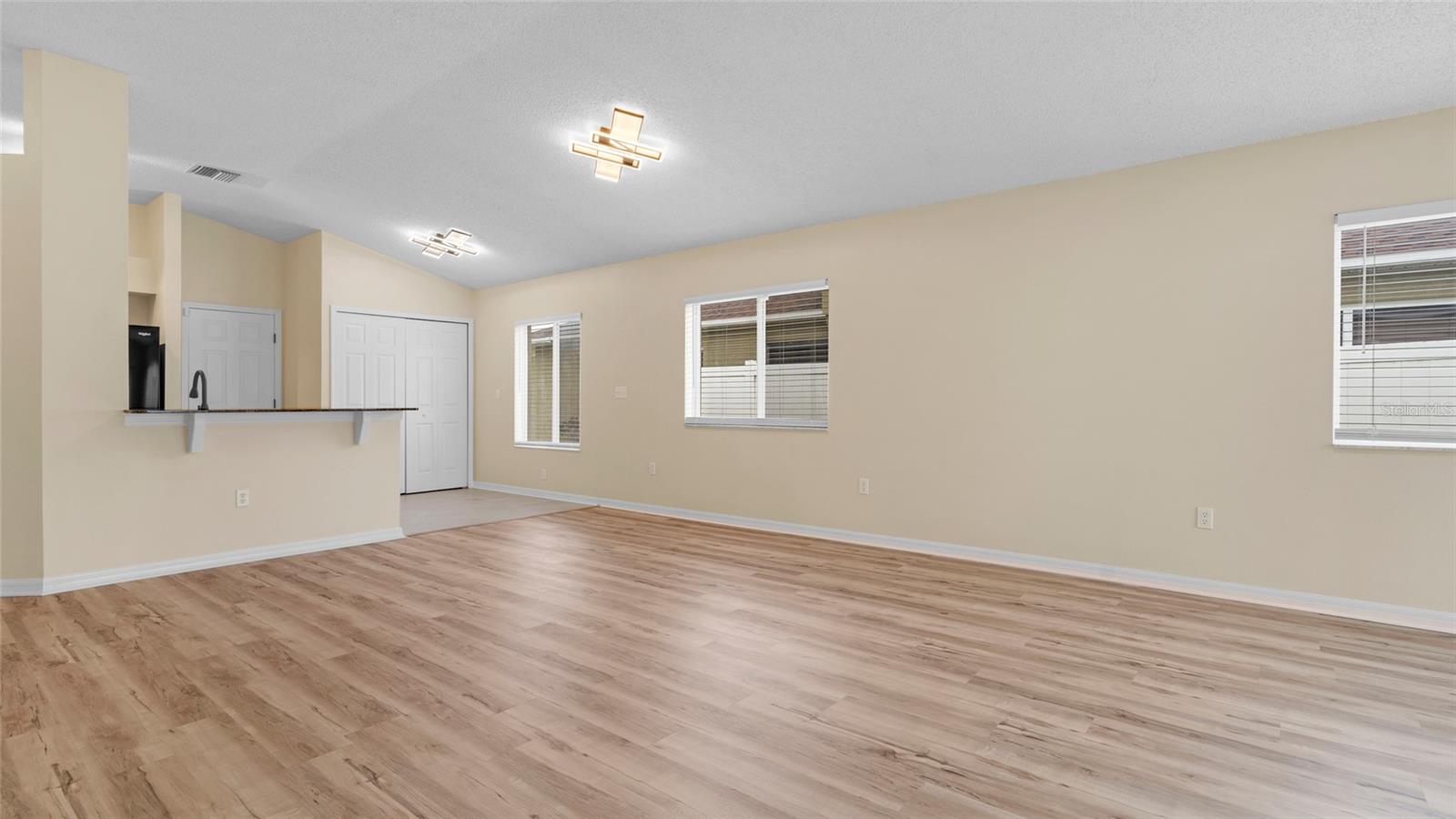 Image 7 of 27 For 12923 Fieldmoor Court