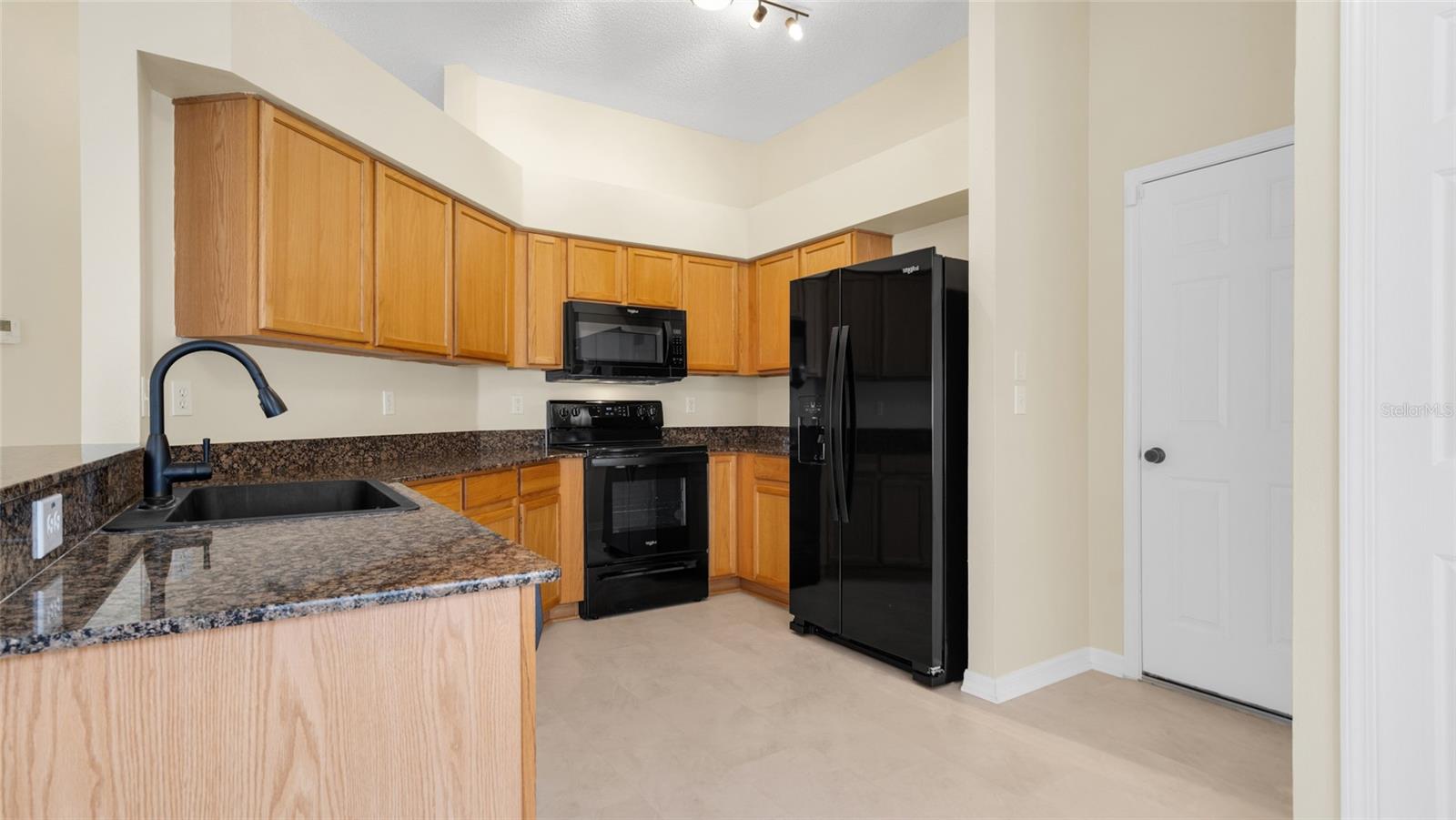 Image 9 of 27 For 12923 Fieldmoor Court