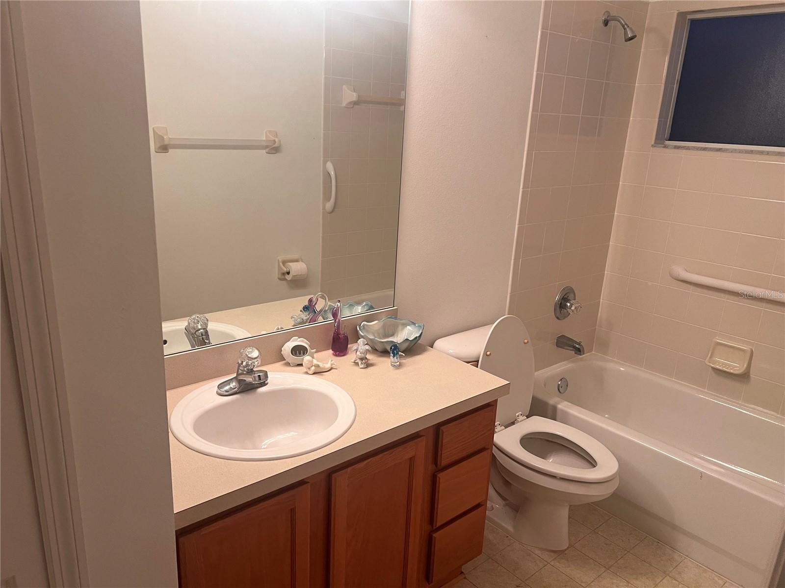 Image 10 of 19 For 25447 Crestwater Drive