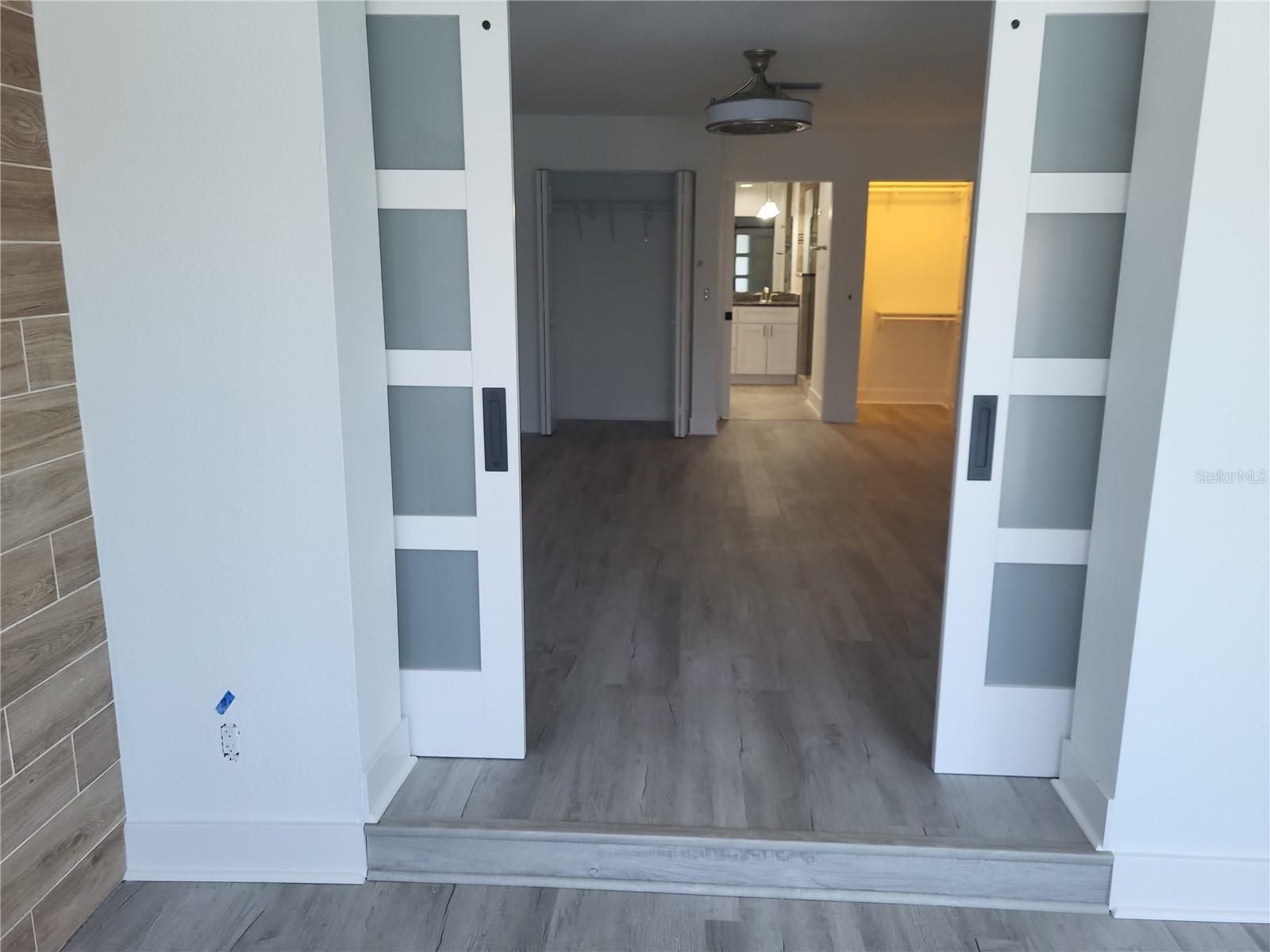Image 17 of 34 For 555 Boca Ciega Point Boulevard S 1401