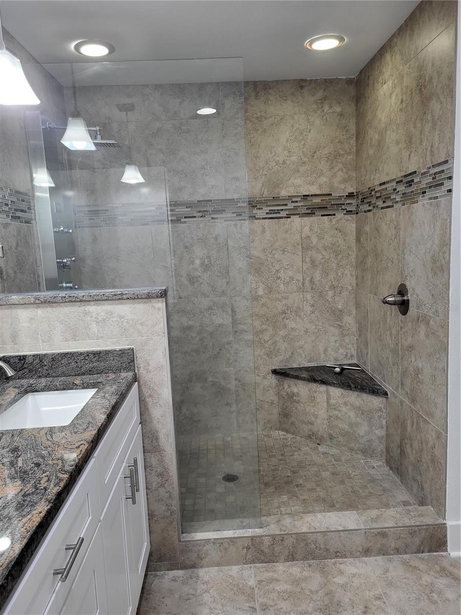 Image 23 of 34 For 555 Boca Ciega Point Boulevard S 1401