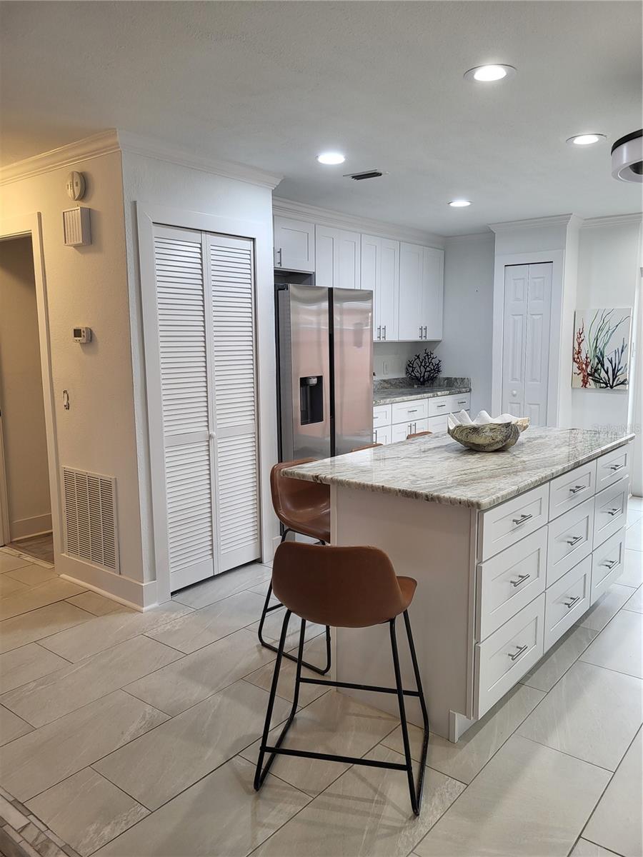 Image 9 of 34 For 555 Boca Ciega Point Boulevard S 1401
