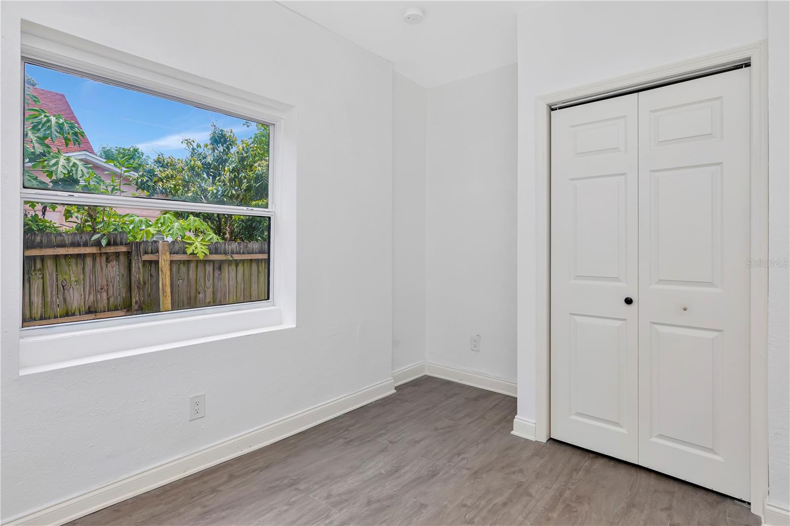 Image 15 of 43 For 2714 36th Avenue N