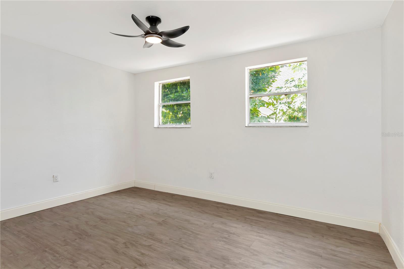 Image 19 of 43 For 2714 36th Avenue N