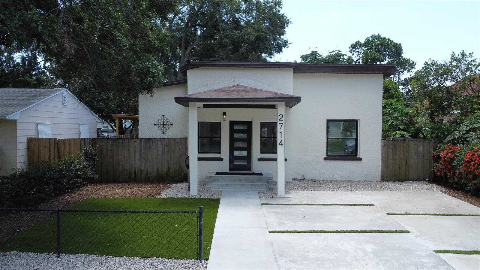 Image 36 of 43 For 2714 36th Avenue N