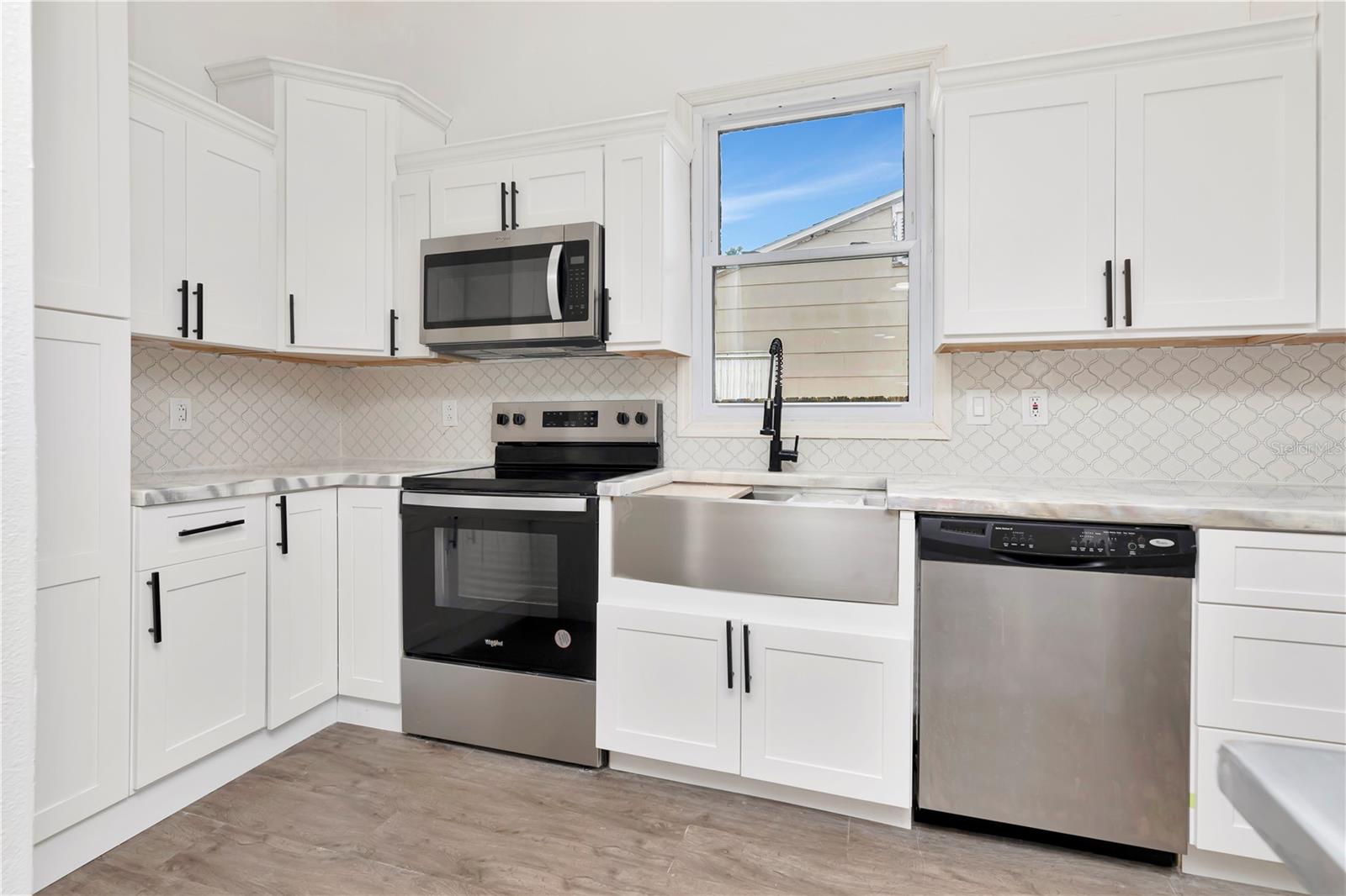 Image 7 of 43 For 2714 36th Avenue N