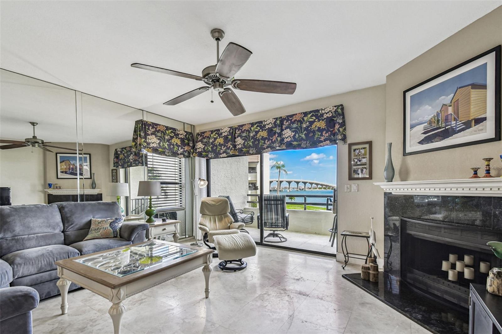 Image 14 of 49 For 127 1st Street E 103