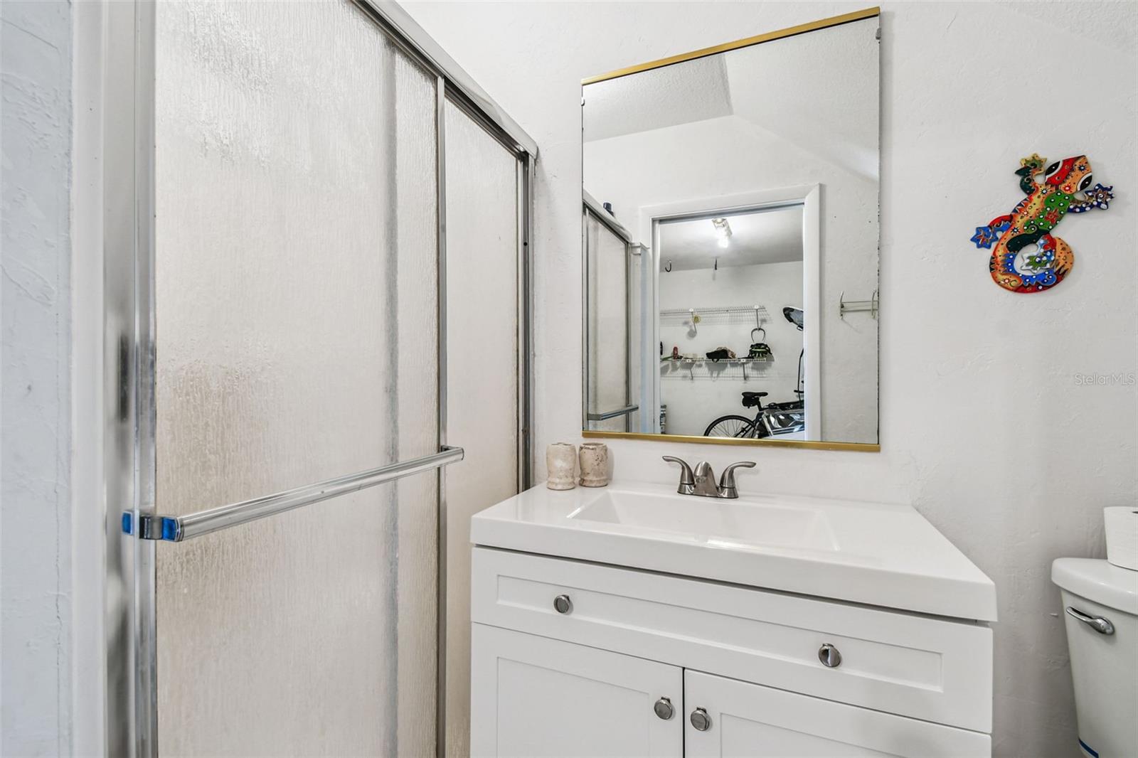 Image 25 of 49 For 127 1st Street E 103