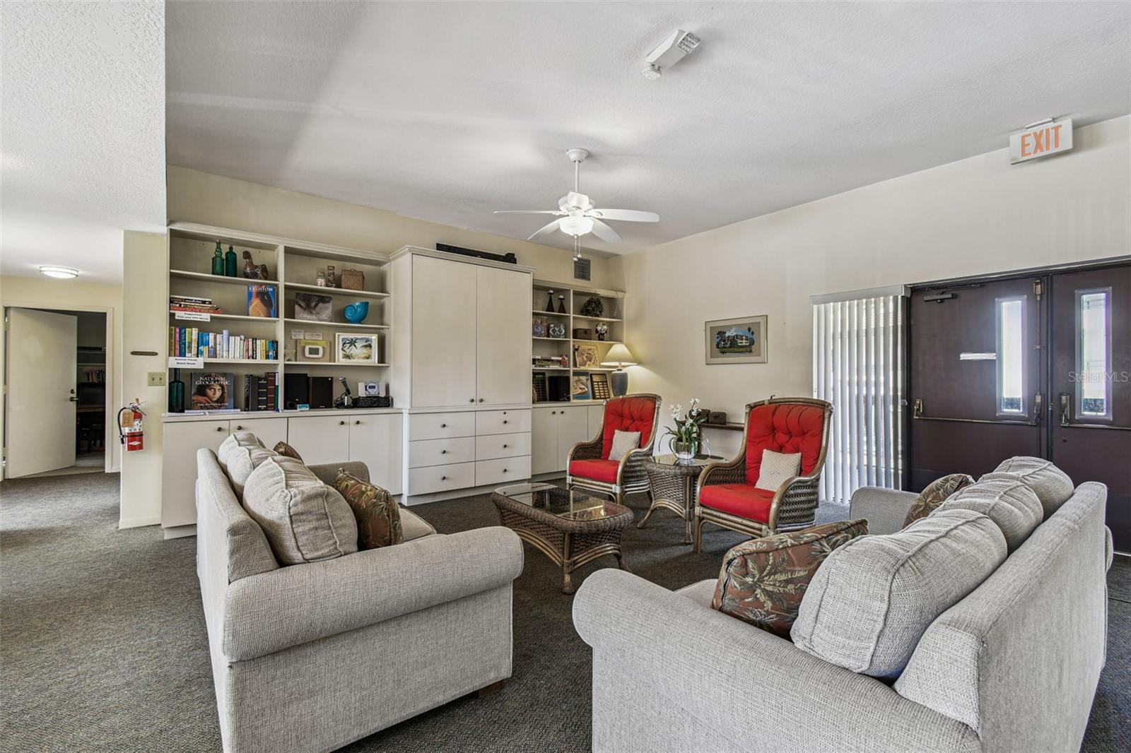 Image 31 of 49 For 127 1st Street E 103