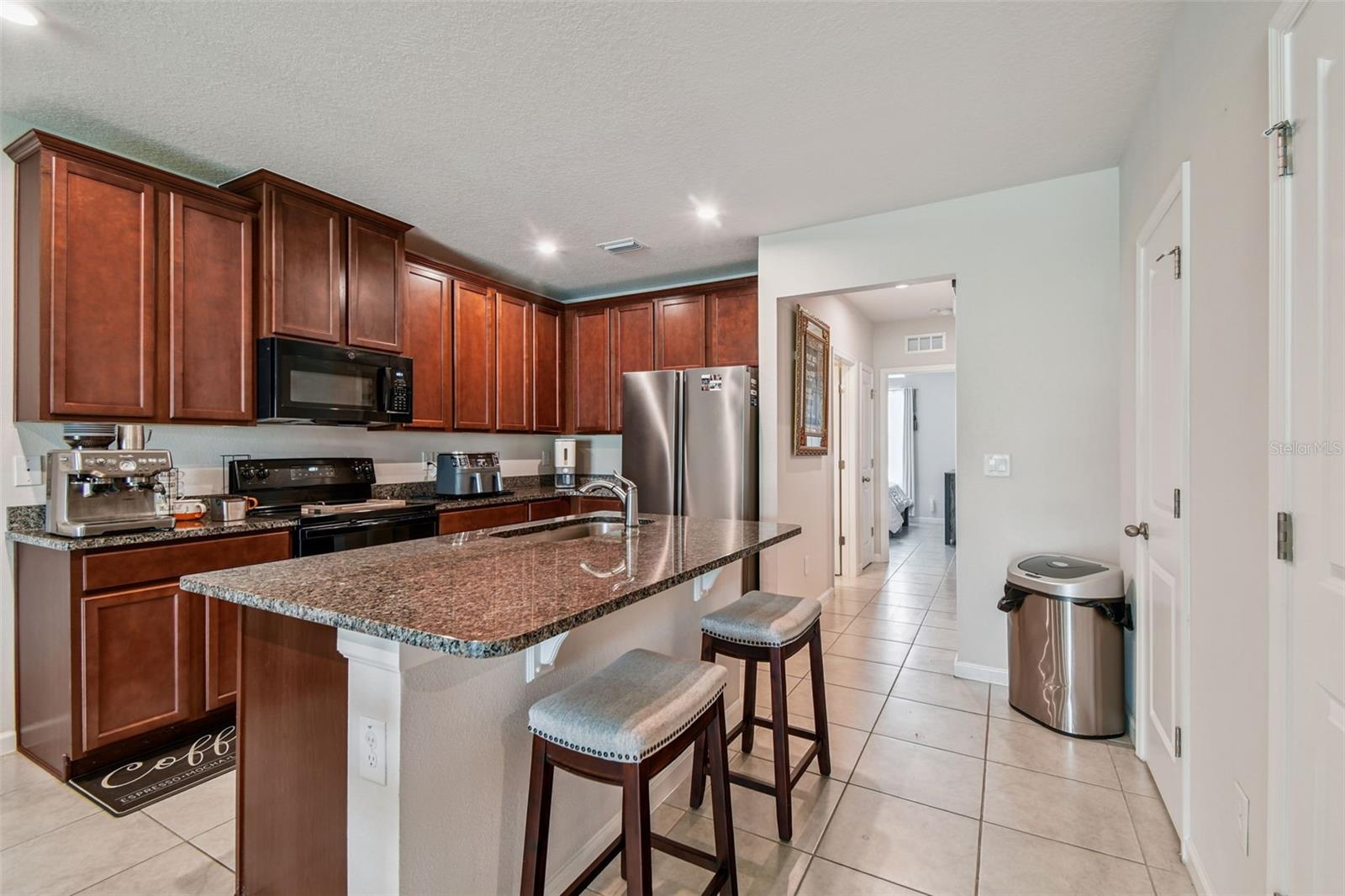 Image 7 of 25 For 17784 Turning Leaf Circle