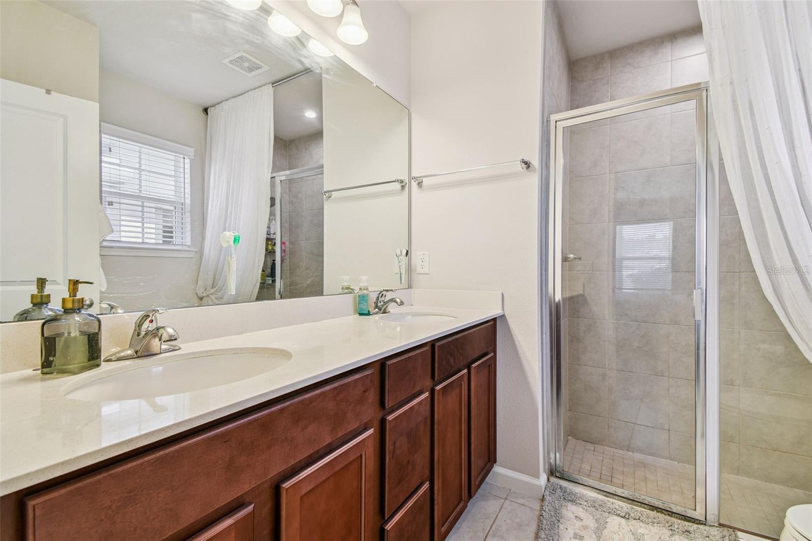 Image 9 of 25 For 17784 Turning Leaf Circle