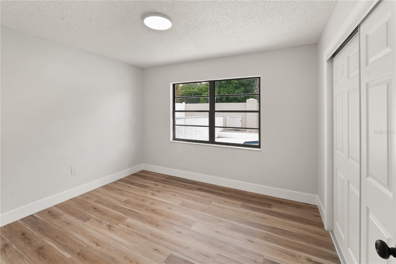 Image 10 of 13 For 6806 Ventura Drive