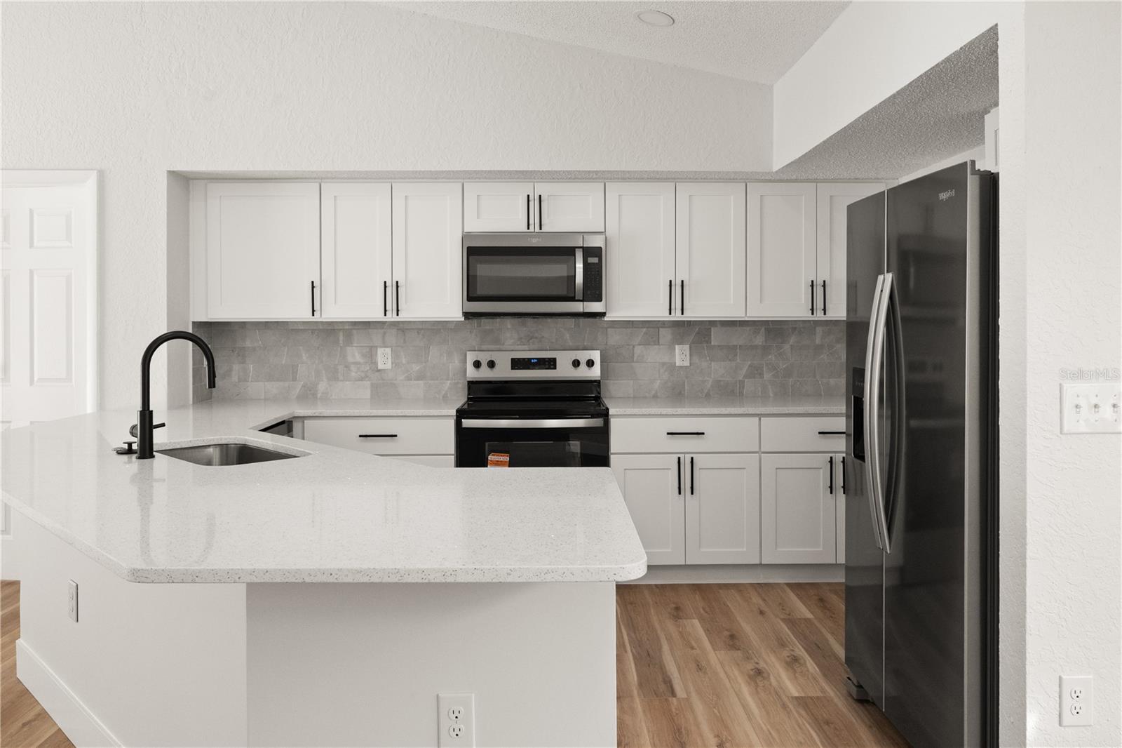 Image 3 of 13 For 6806 Ventura Drive