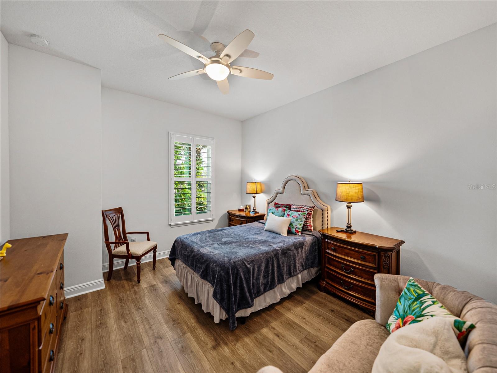 Image 15 of 93 For 7109 Estero Court