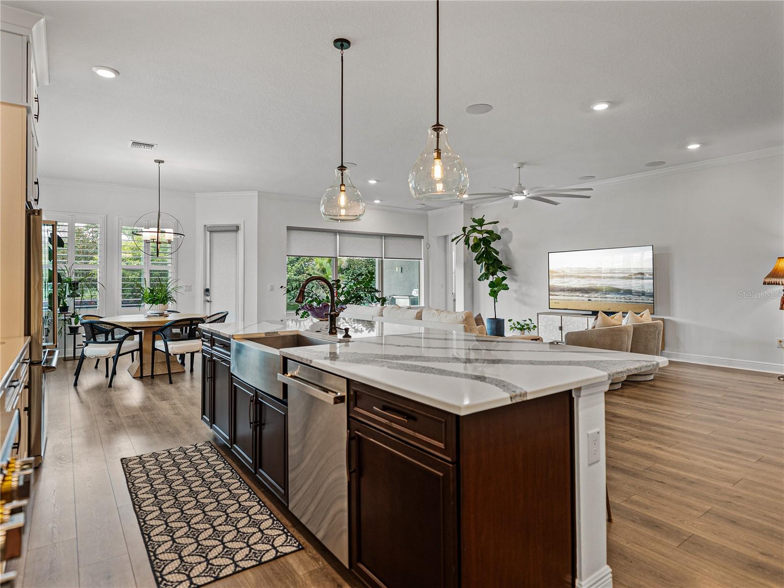 Image 44 of 93 For 7109 Estero Court