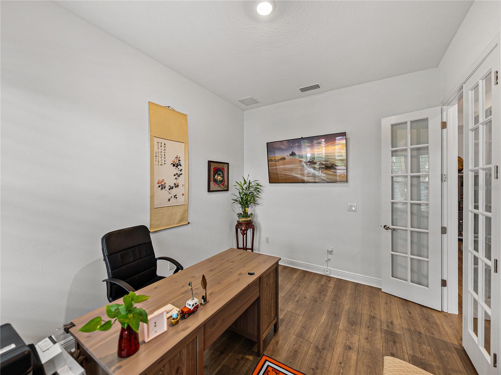 Image 9 of 93 For 7109 Estero Court