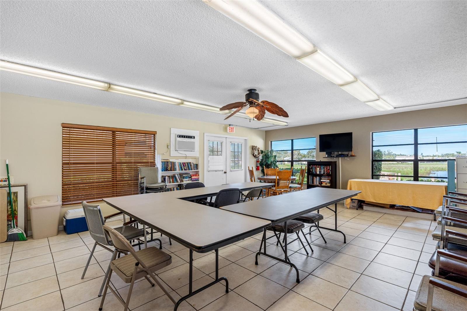 Image 30 of 31 For 10226 Seminole Island Drive