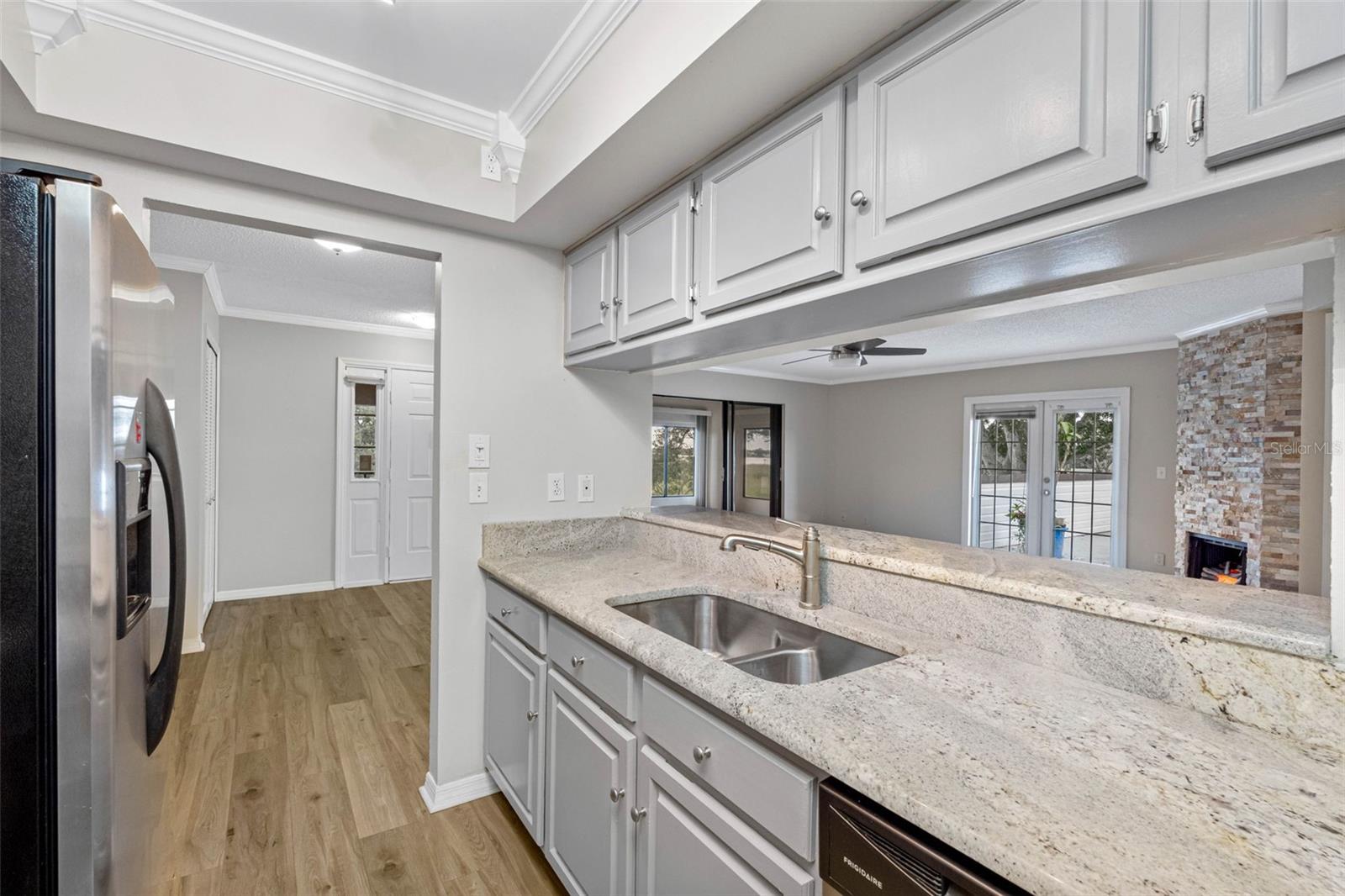 Image 5 of 31 For 10226 Seminole Island Drive