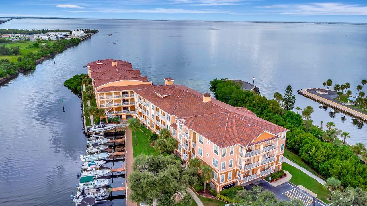 Image 31 of 47 For 5000 Culbreath Key Way 9-121