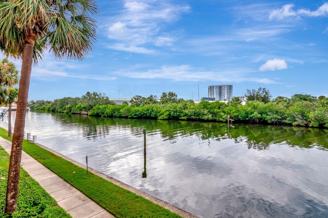 Image 42 of 47 For 5000 Culbreath Key Way 9-121