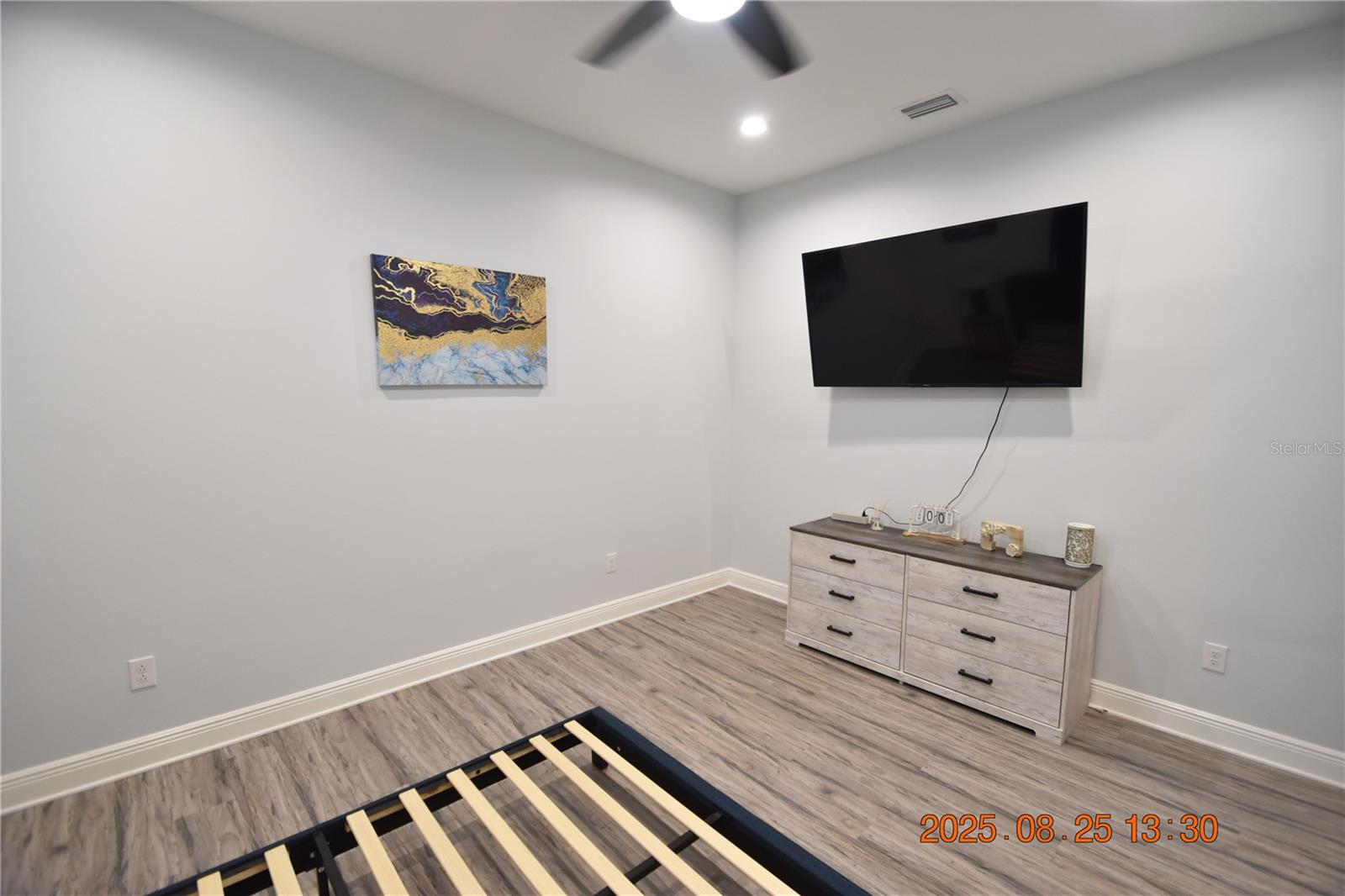 Image 80 of 100 For 6529 Manila Palm Way