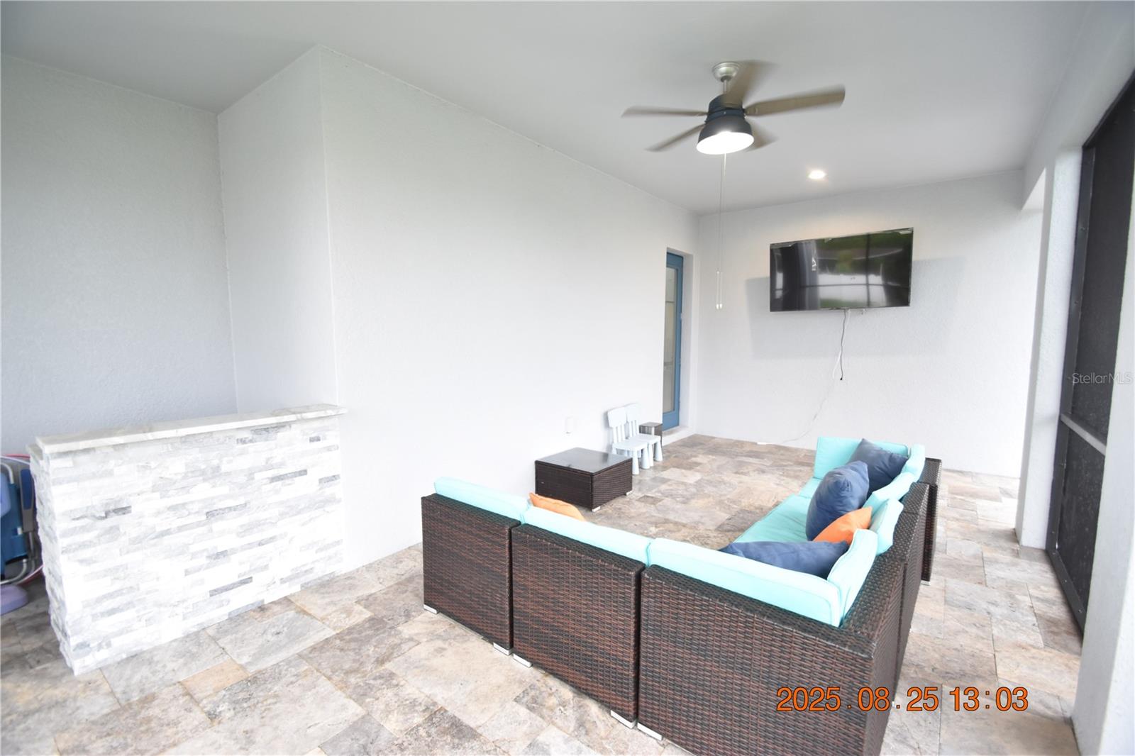 Image 96 of 100 For 6529 Manila Palm Way