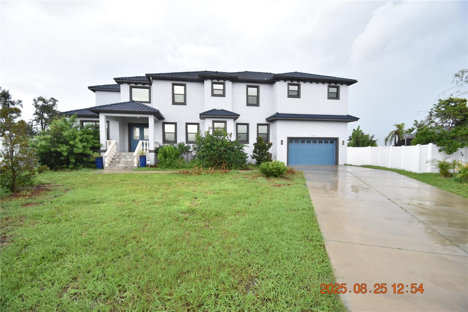 Image 97 of 100 For 6529 Manila Palm Way