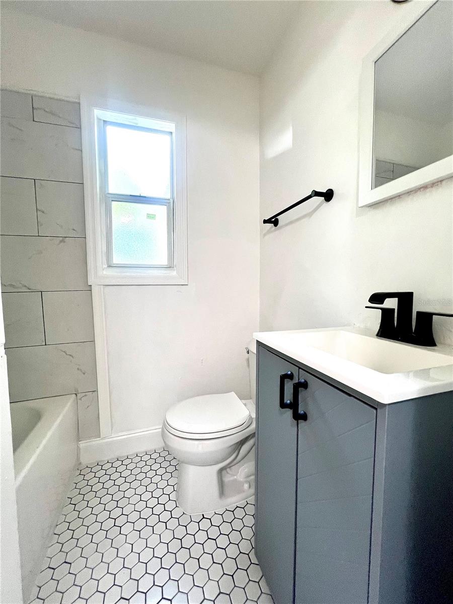 Image 15 of 19 For 3827 18th Avenue S