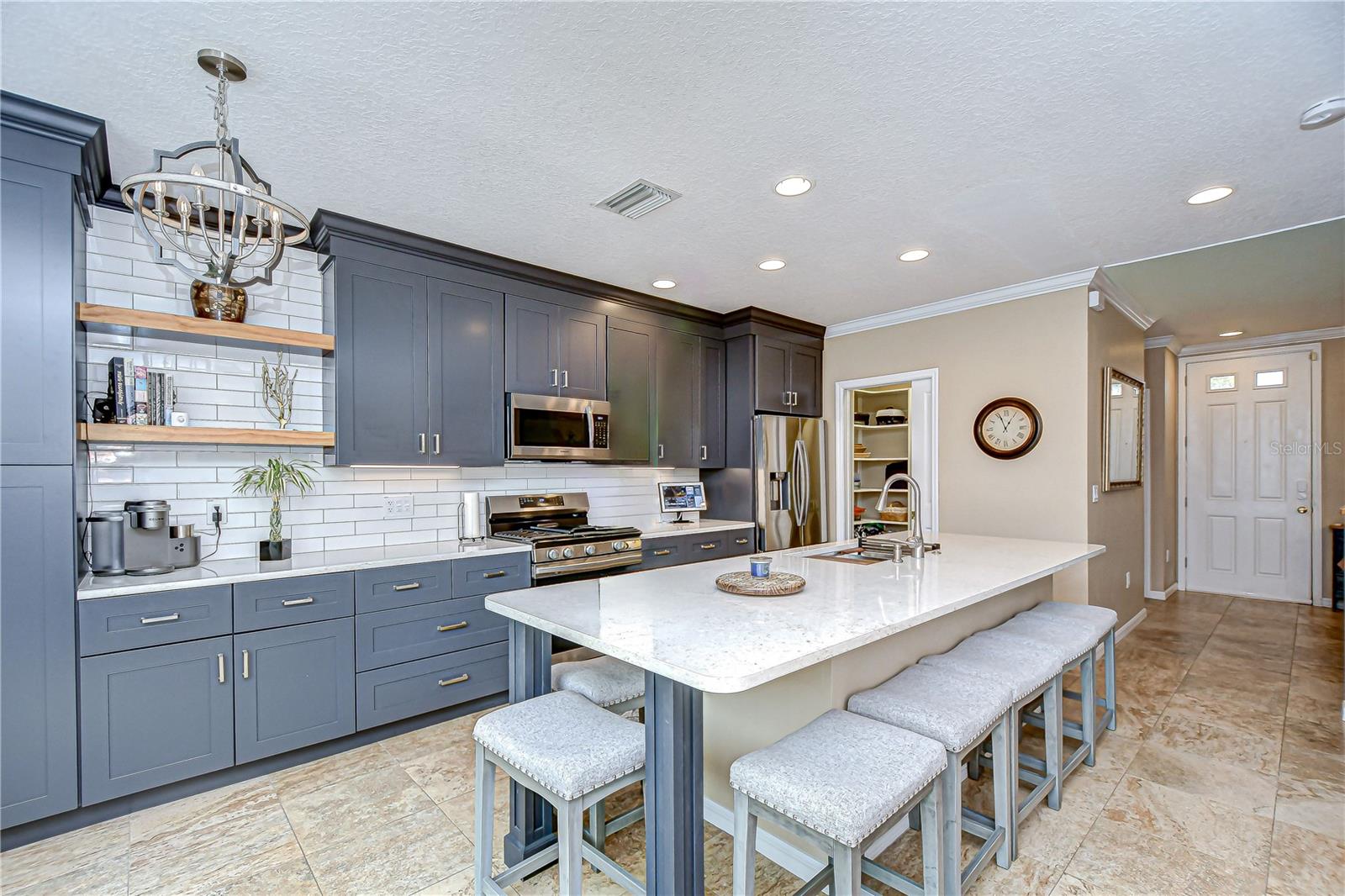 Image 13 of 45 For 10025 Bentley Way