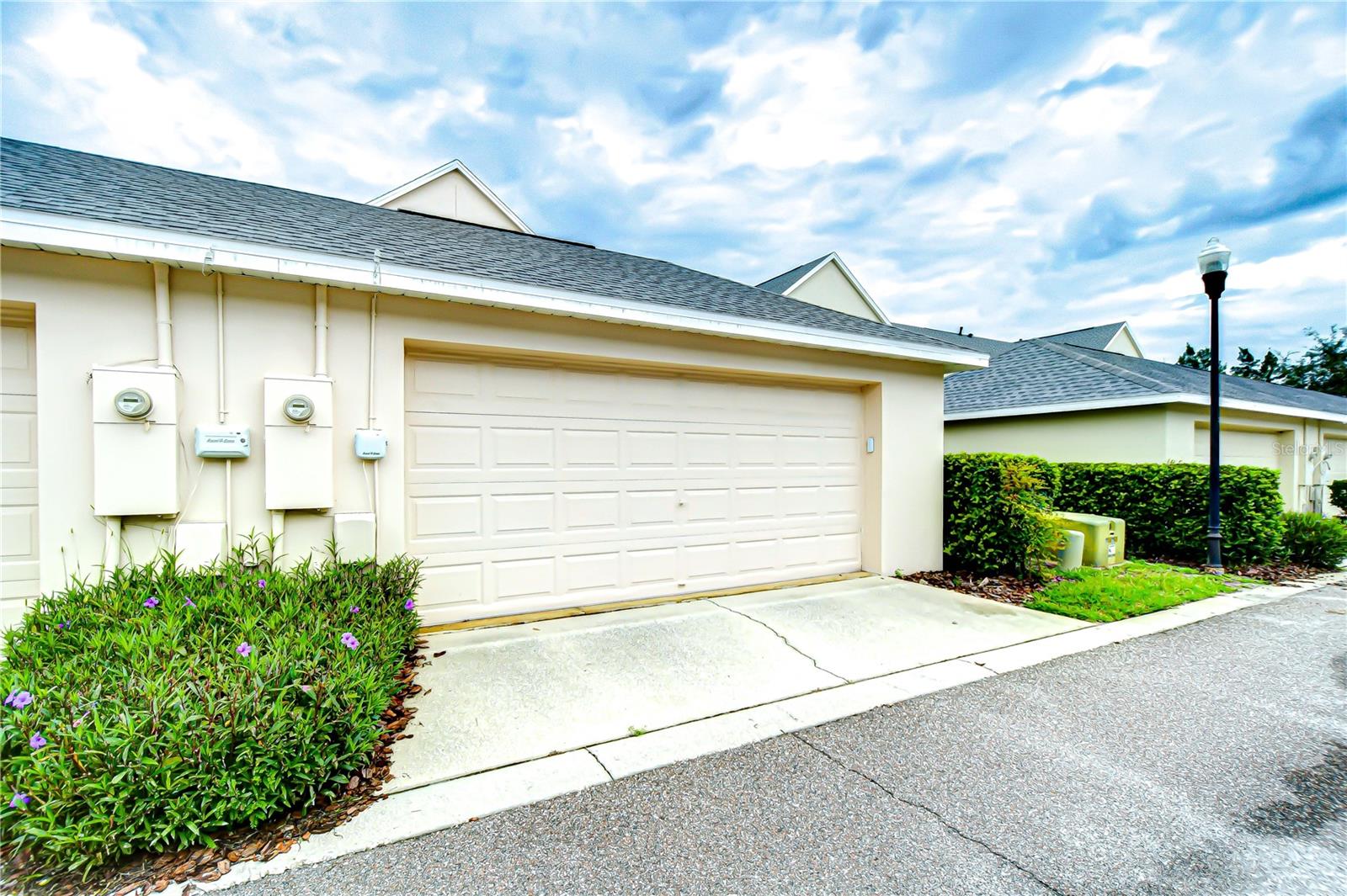 Image 39 of 45 For 10025 Bentley Way