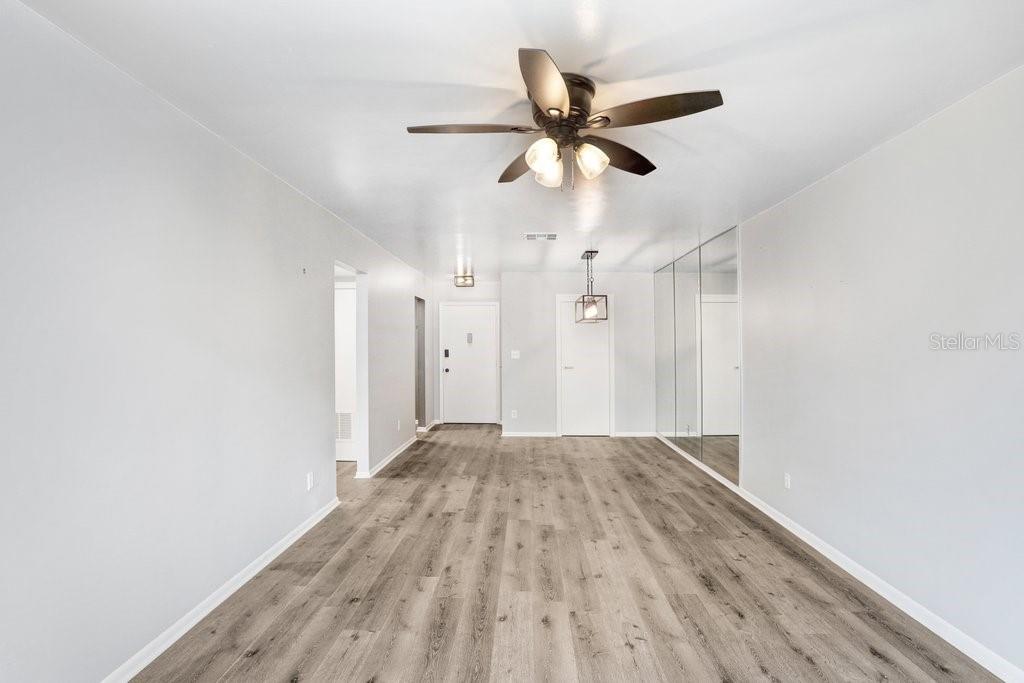Image 6 of 14 For 4611 W Fig Street 208