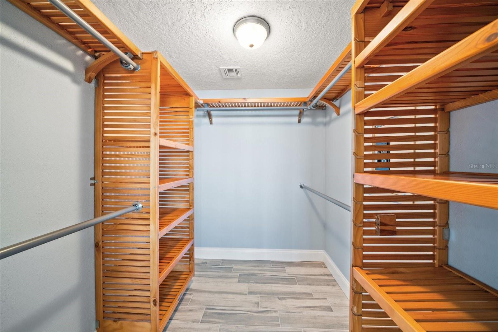 Image 24 of 47 For 7650 Bayshore Drive 406