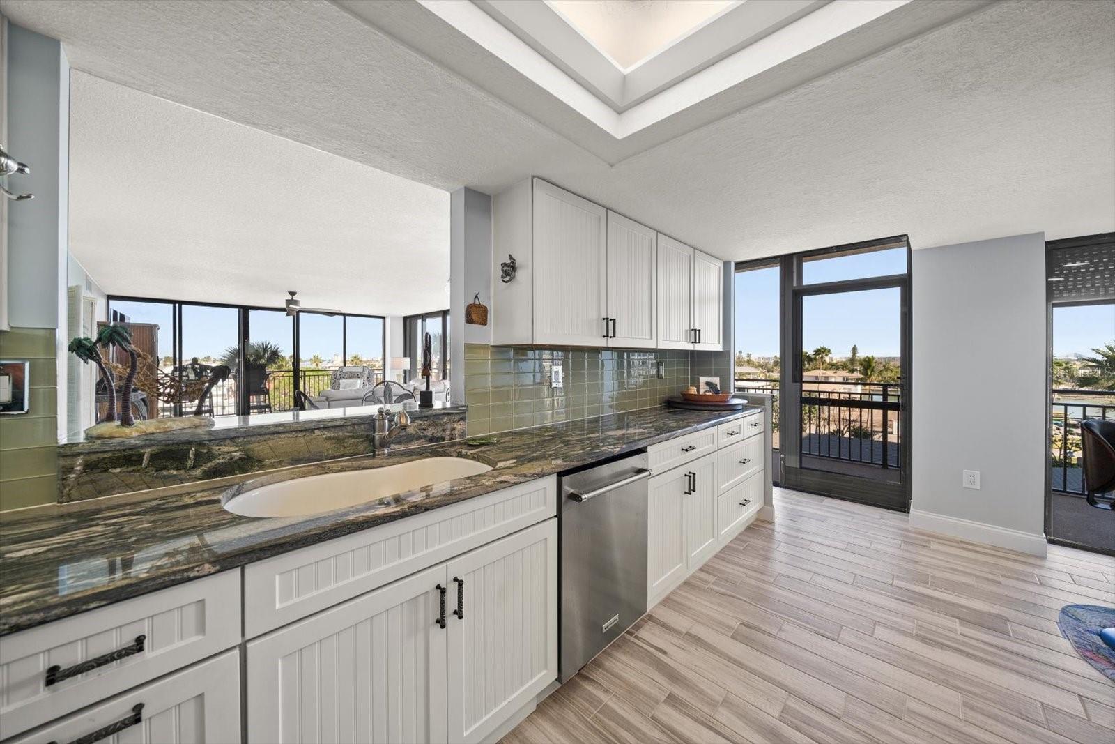 Image 29 of 47 For 7650 Bayshore Drive 406