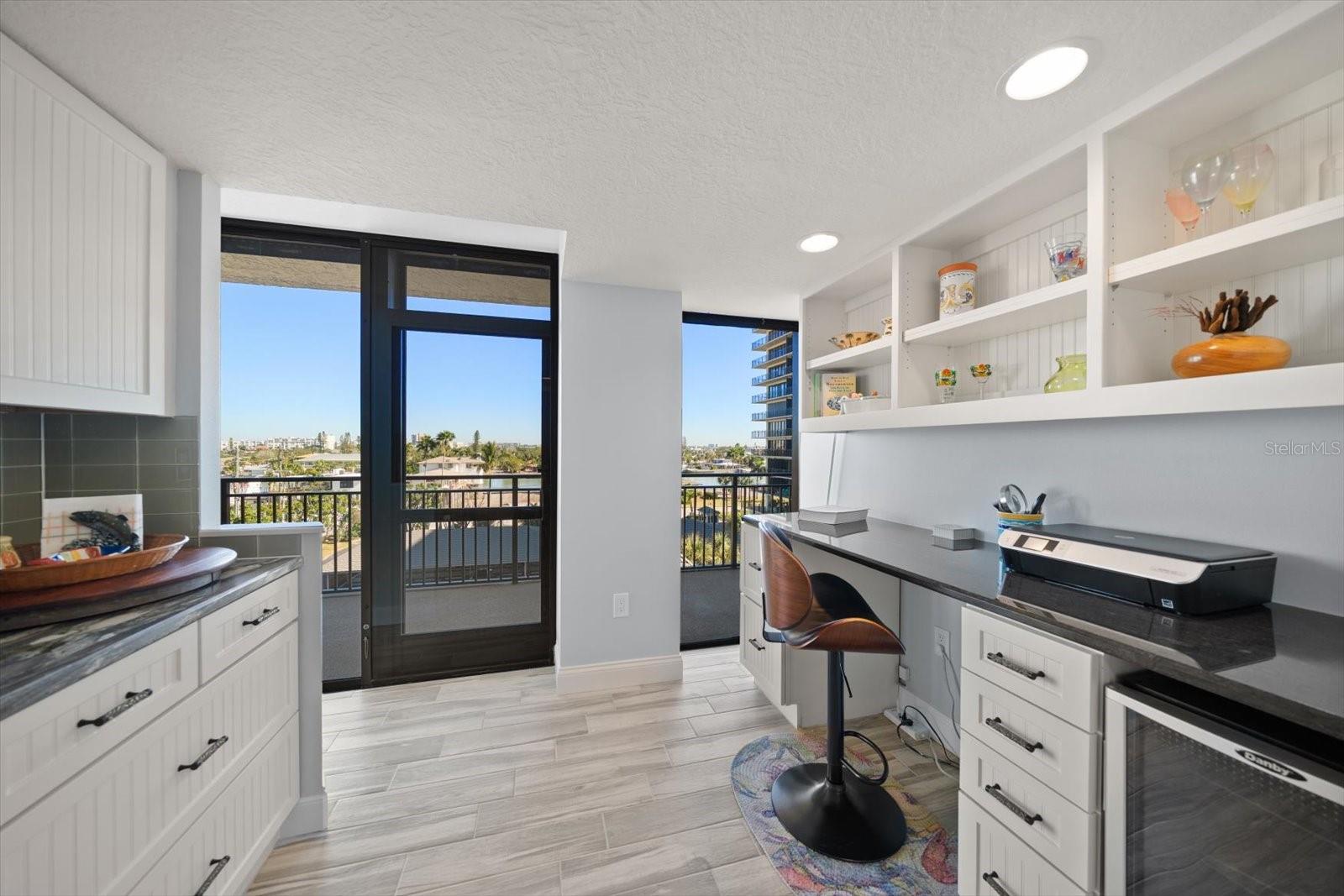 Image 30 of 47 For 7650 Bayshore Drive 406