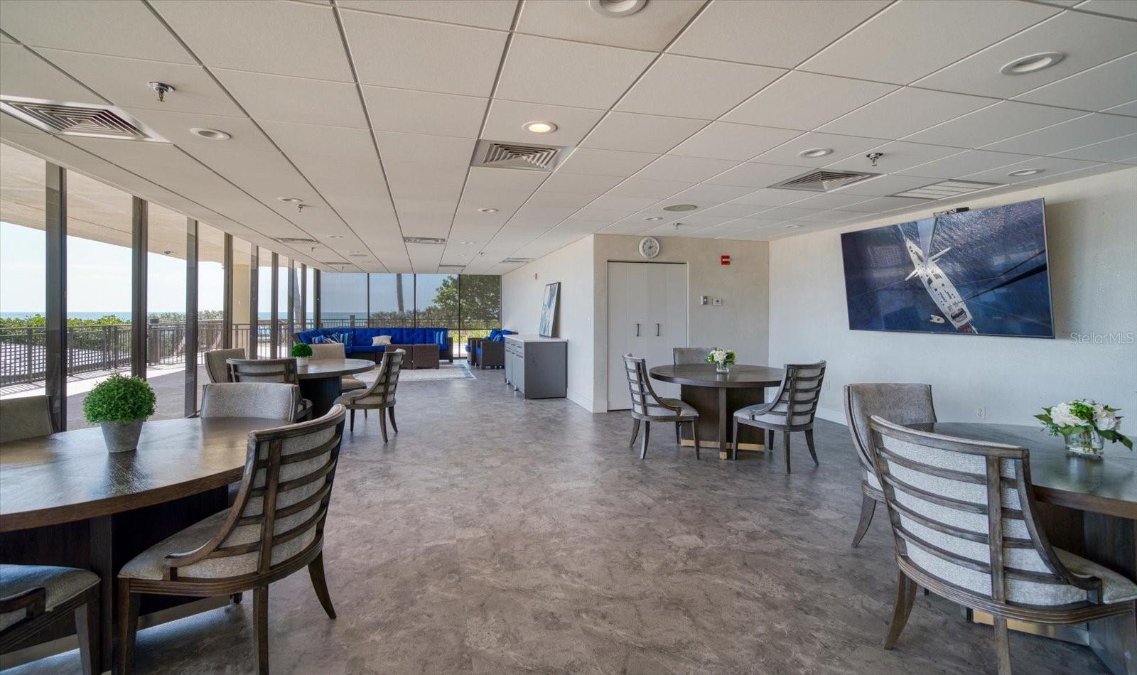 Image 37 of 47 For 7650 Bayshore Drive 406