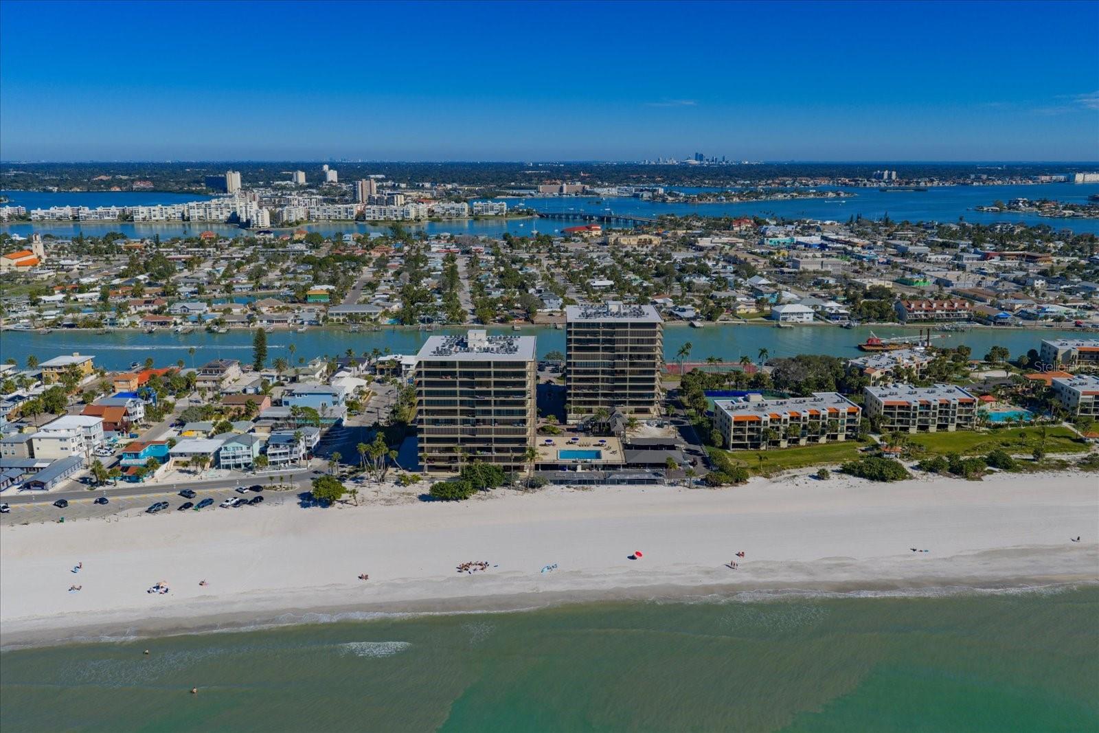 Image 43 of 47 For 7650 Bayshore Drive 406