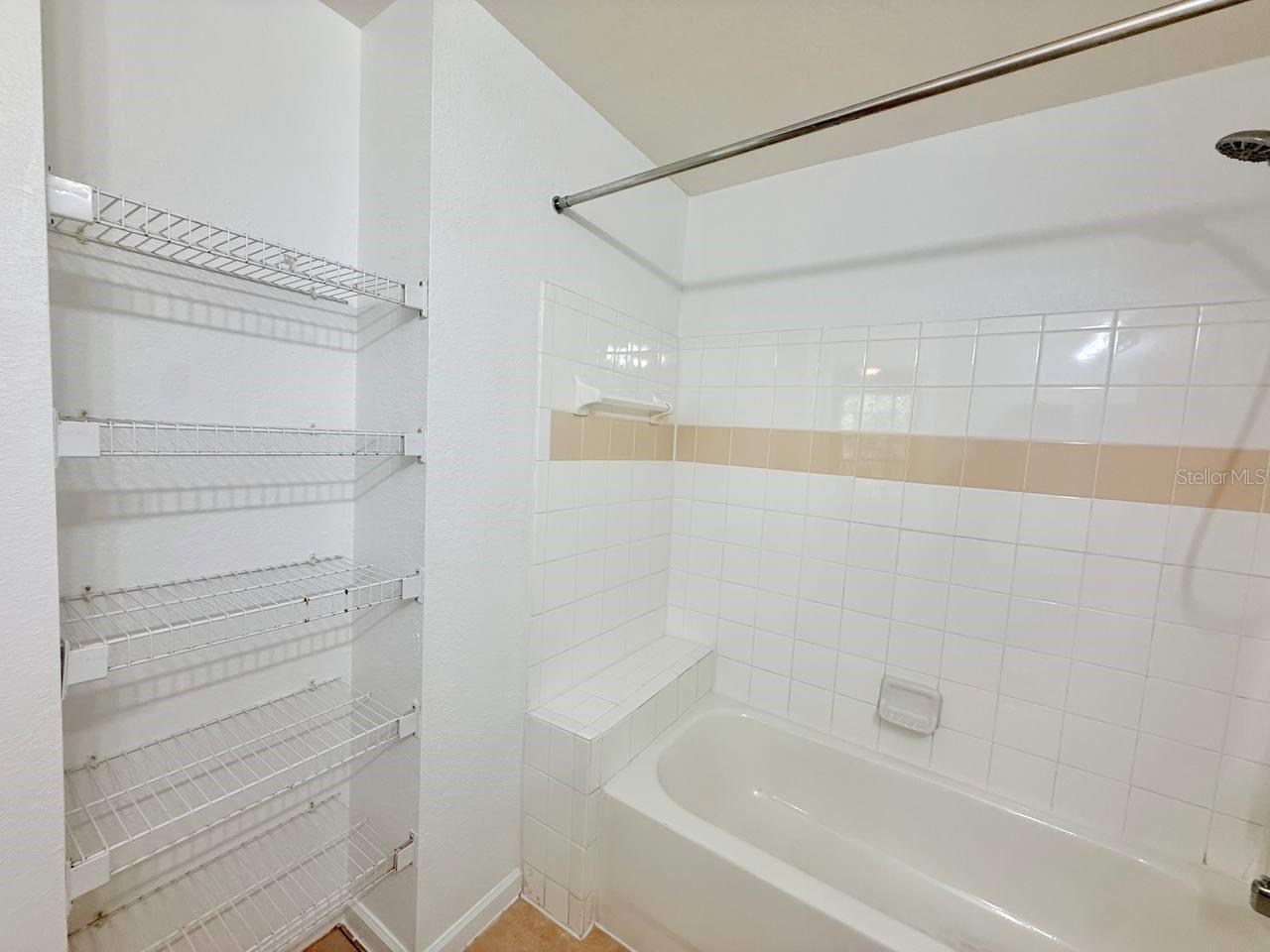 Image 17 of 30 For 17112 Carrington Park Drive 932