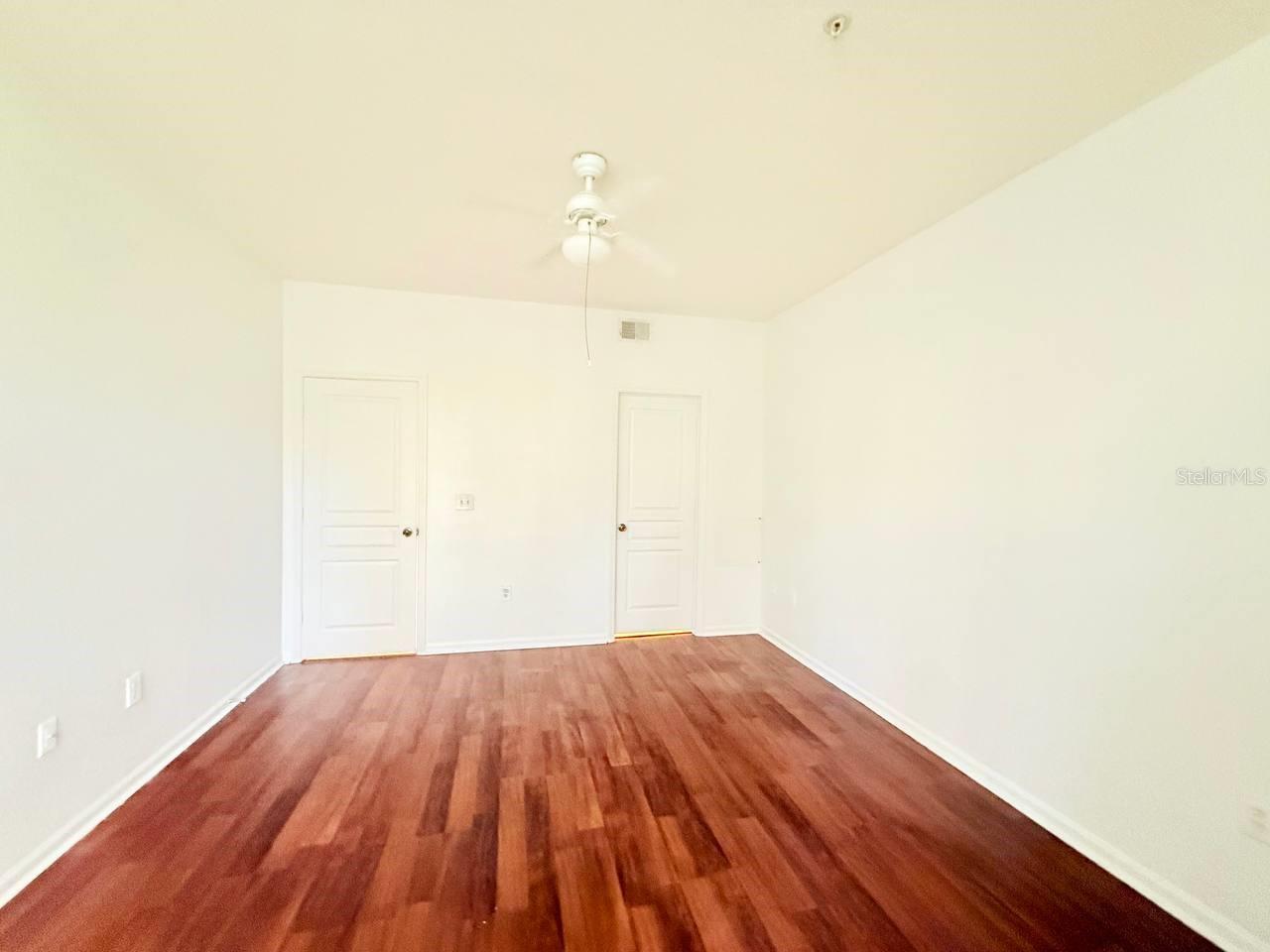 Image 21 of 30 For 17112 Carrington Park Drive 932